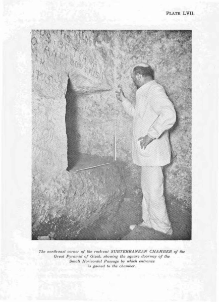 Fichier:Great-pyramid-passages-volume-1-1910-en p162 ill1.png